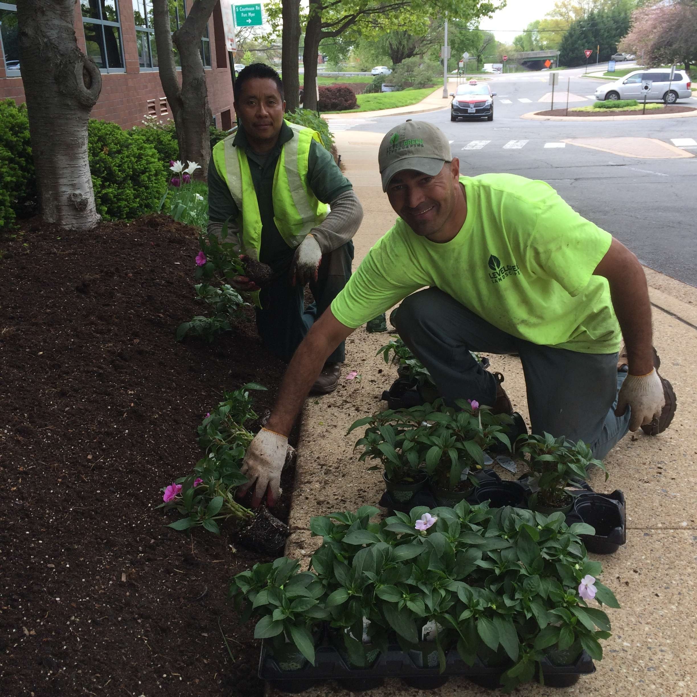 What Landscaping Jobs Are Available With No Experience 